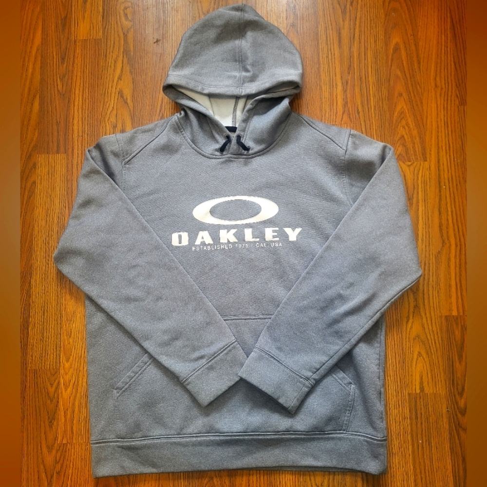 Oakley Men’s Large Gray Pullover Hoodie Athletic Sweatshirt Casual StreetwearB19
